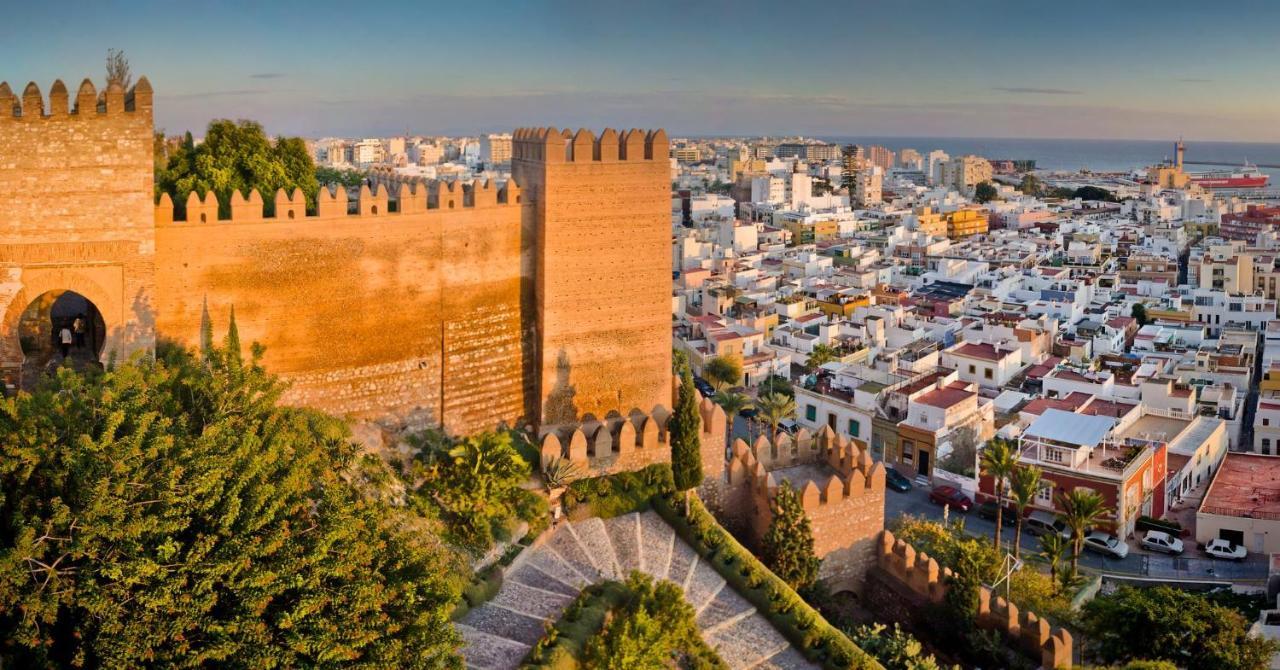 Apartamento Con Parking Gratis En El Centro, 2 Dormitorios Almería Dış mekan fotoğraf
